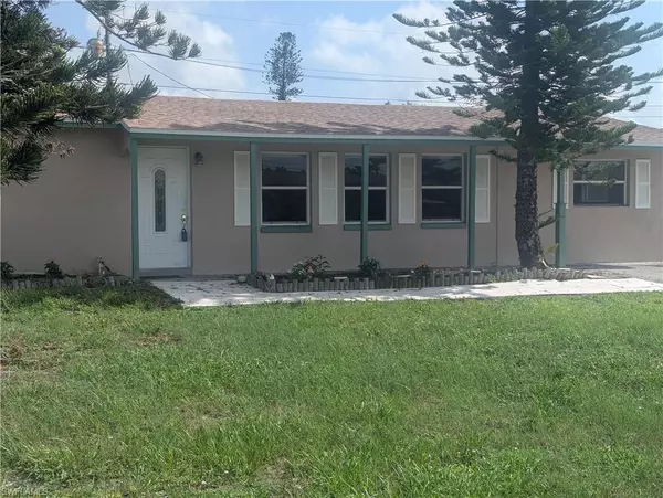Fort Myers, FL 33967,18165 Iris RD