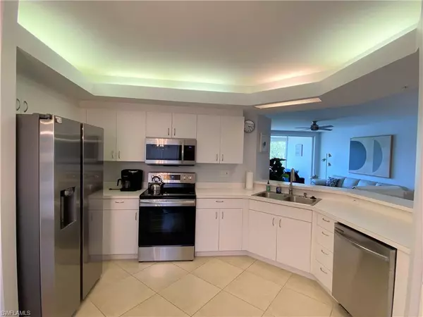 Naples, FL 34109,6934 Rain Lily CT #103