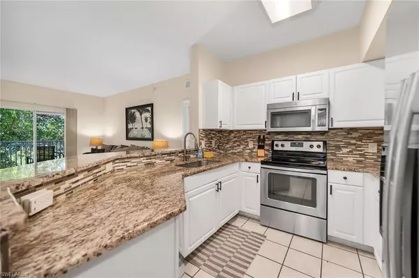 Fort Myers, FL 33908,15605 Ocean Walk CIR #203