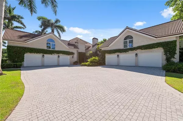 Naples, FL 34108,356 Colony DR