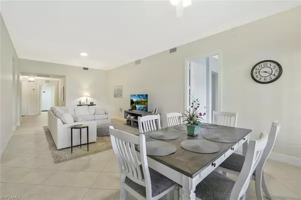 Naples, FL 34114,9209 Museo CIR #102