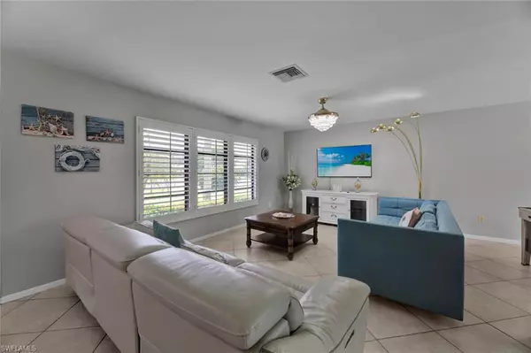 Naples, FL 34112,3055 Round Table CT
