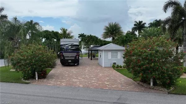 Fort Myers, FL 33905,5672 Brightwood DR