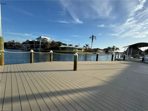 Fort Myers Beach, FL 33931,35 Fairview BLVD
