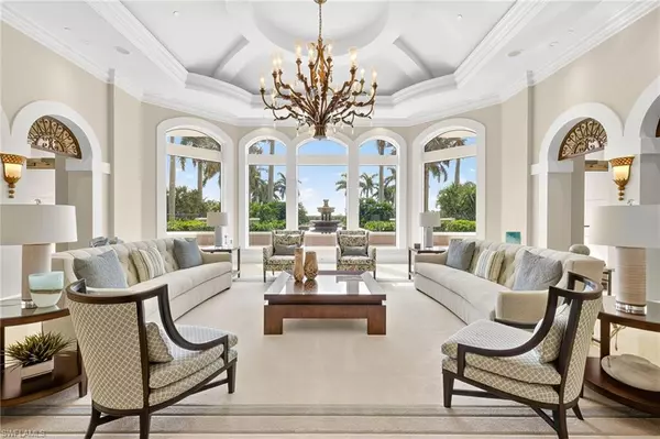 1060 Borghese LN #702, Naples, FL 34114