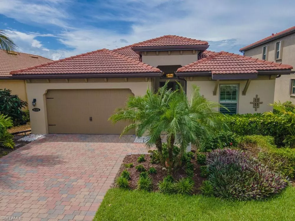 Naples, FL 34110,16374 Barclay CT