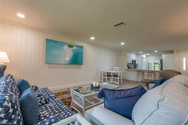 Naples, FL 34105,203 Courtside DR #B103