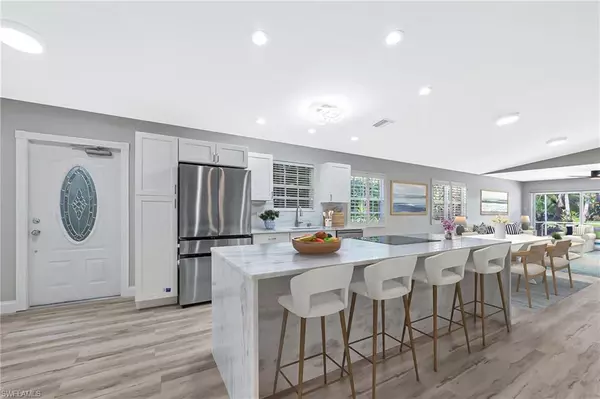 Naples, FL 34119,3408 Cayman LN