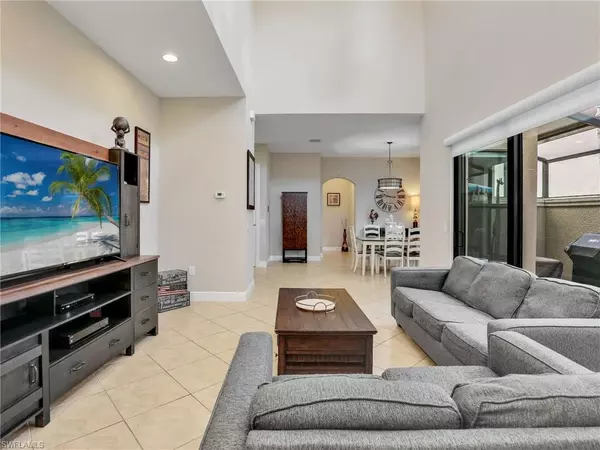 Naples, FL 34113,1242 Kendari TER
