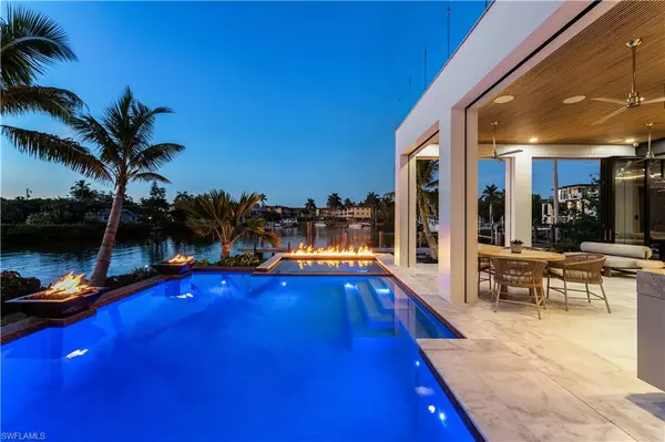 Naples, FL 34102,1100 Sandpiper ST