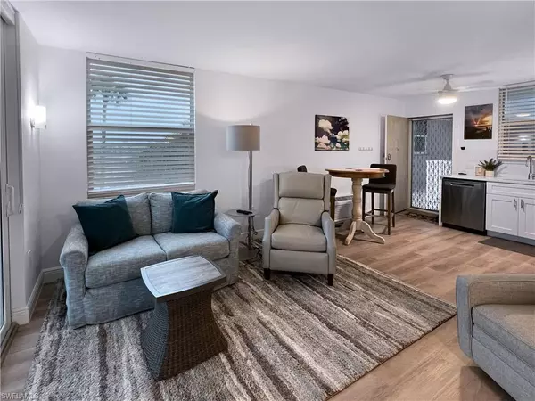 Bonita Springs, FL 34134,5900 Bonita Beach RD #203