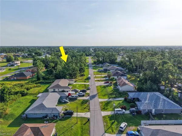 Lehigh Acres, FL 33973,2430 LOLA AVE S