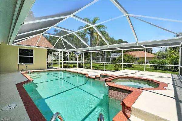 1301 Piper BLVD, Naples, FL 34110