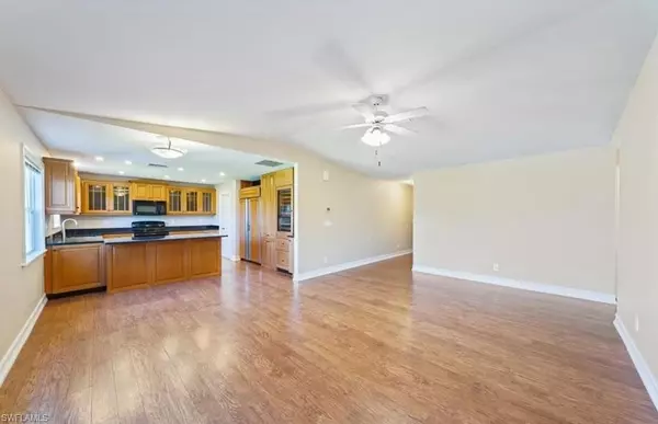 Bonita Springs, FL 34135,27100 Pine AVE