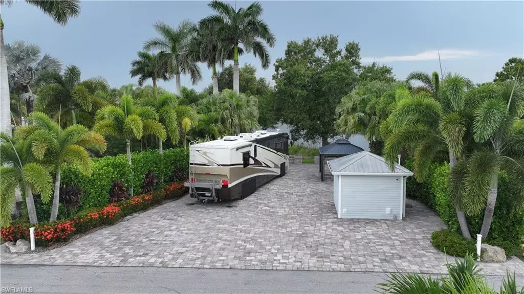 Fort Myers, FL 33905,5608 Brightwood DR