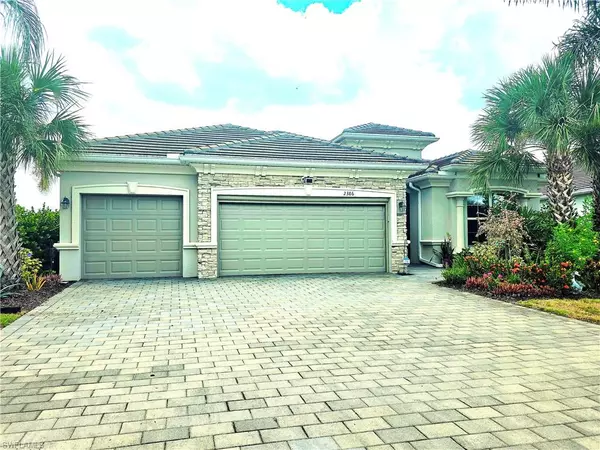 2386 Orchard ST, Naples, FL 34120