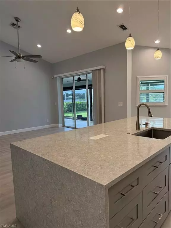 Naples, FL 34104,6637 Vancouver LN