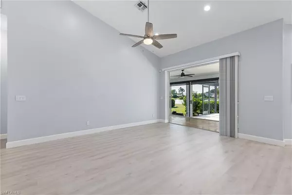 Naples, FL 34104,6637 Vancouver LN