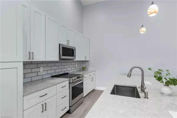 Naples, FL 34104,6637 Vancouver LN