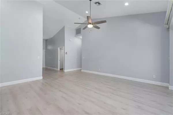 Naples, FL 34104,6637 Vancouver LN
