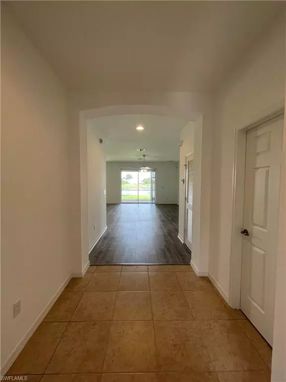 Naples, FL 34120,1509 Birdie DR