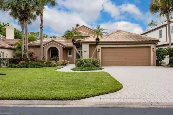 562 Cormorant CV, Naples, FL 34113