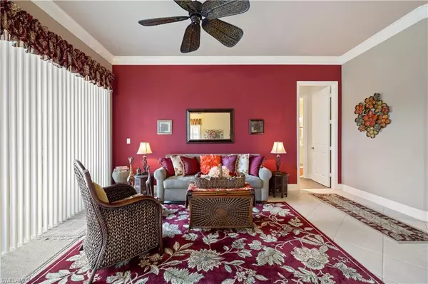 Naples, FL 34108,1265 Egrets LNDG #201