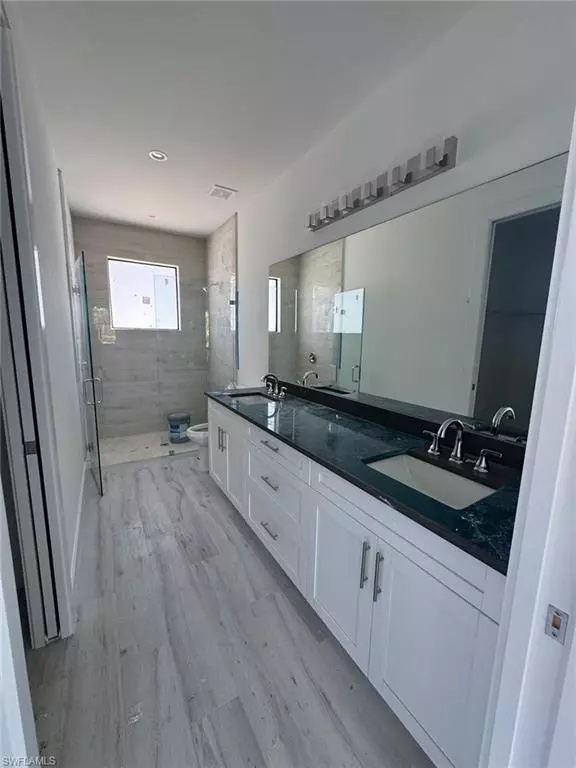 Naples, FL 34117,3436 Golden Gate Blvd E