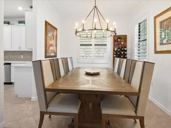 Naples, FL 34113,9476 Napoli LN #202