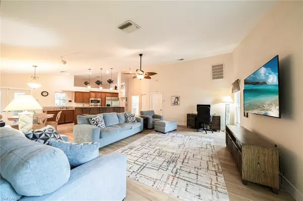 Fort Myers, FL 33908,6075 Island Park CT