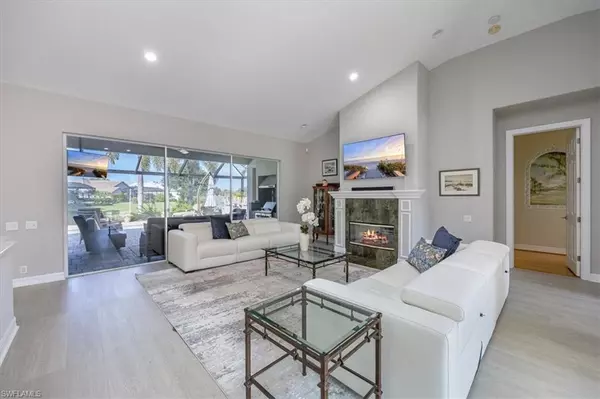 Naples, FL 34119,537 Wedgewood WAY