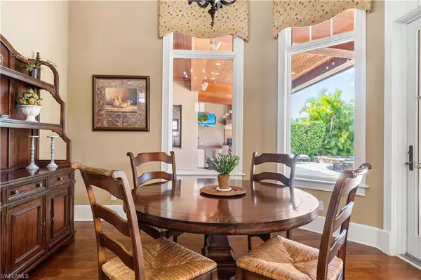 Naples, FL 34102,611 18th AVE S