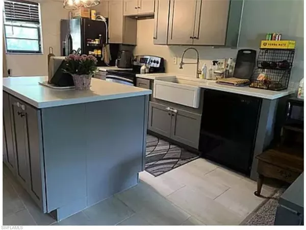Lehigh Acres, FL 33936,606 Gerald AVE #111