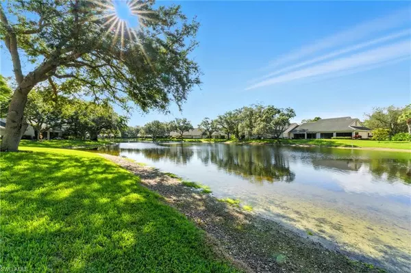 Naples, FL 34110,900 Arbor Lake DR #9-501