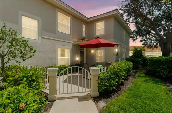 Naples, FL 34109,7552 Oleander Gate DR #C104