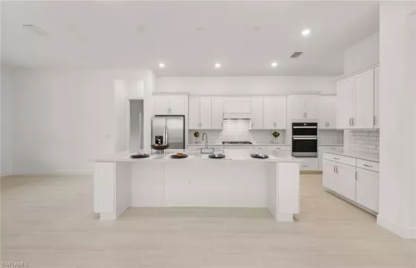 North Fort Myers, FL 33917,6980 Chapel Creek LN