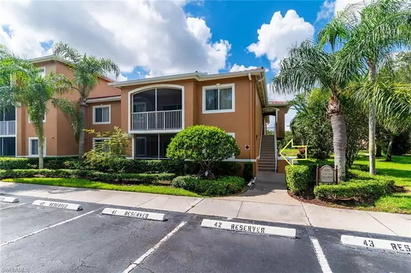 1810 Florida Club CIR #1111, Naples, FL 34112