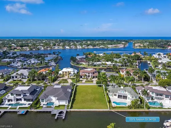 Naples, FL 34102,2375 TARPON RD