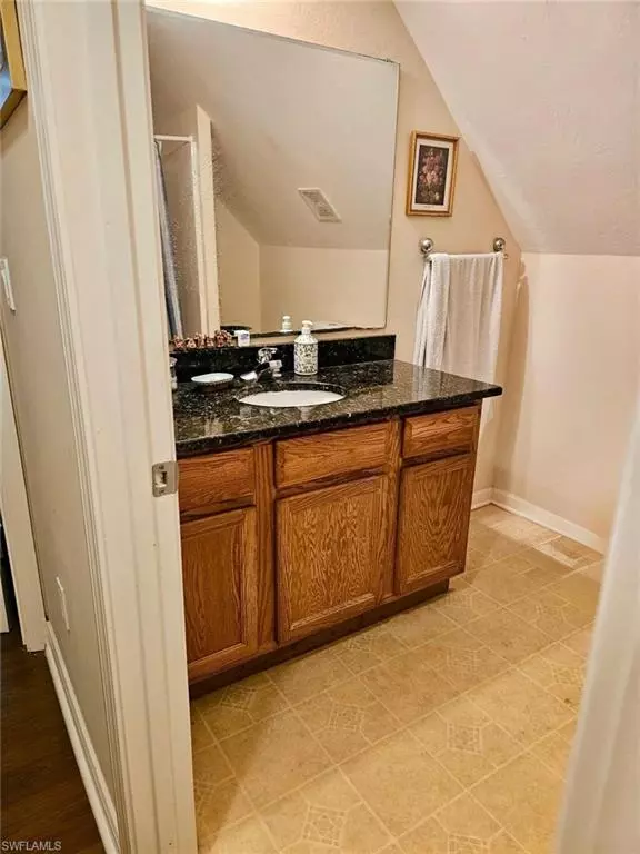 Naples, FL 34104,199 Leawood CIR