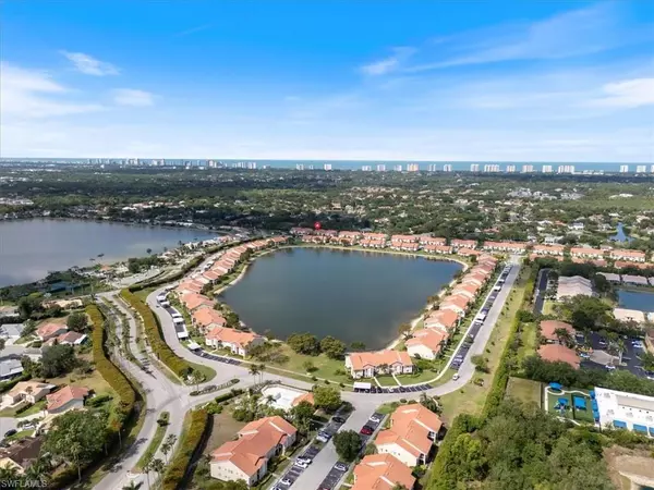 7707 Jewel LN #201, Naples, FL 34109
