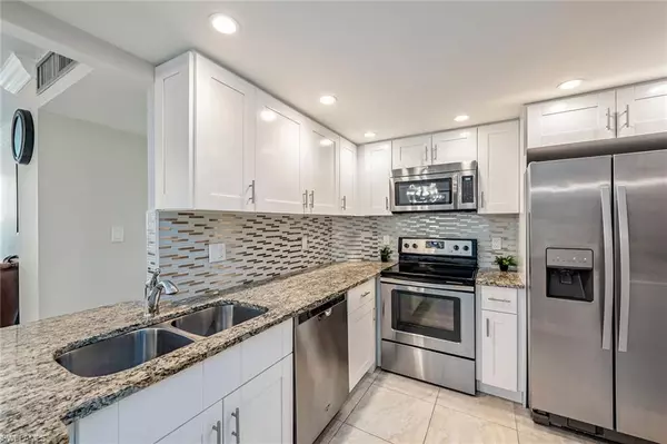 Marco Island, FL 34145,380 Seaview CT #1607