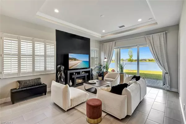 Naples, FL 34114,9209 Cayman DR N