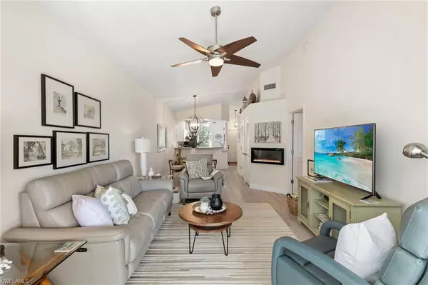 Naples, FL 34113,8228 Twelve Oaks CIR #322