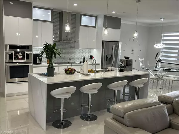 2759 18th AVE SE, Naples, FL 34117