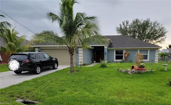 423 Windermere DR, Lehigh Acres, FL 33972
