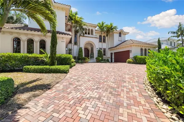 590 17th AVE S, Naples, FL 34102