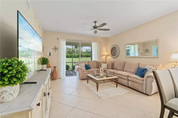 Naples, FL 34109,2335 Carrington CT #104