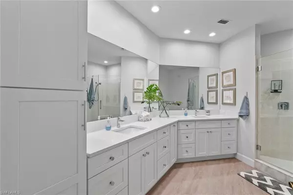 Naples, FL 34120,8275 Danbury BLVD #104