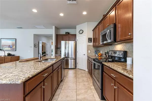 Bonita Springs, FL 34135,28062 Pisces LN