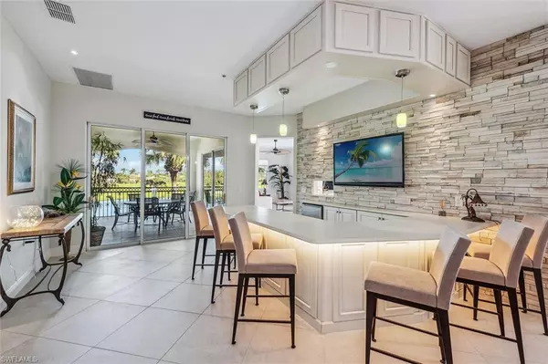 Naples, FL 34114,3725 Montreux LN #204